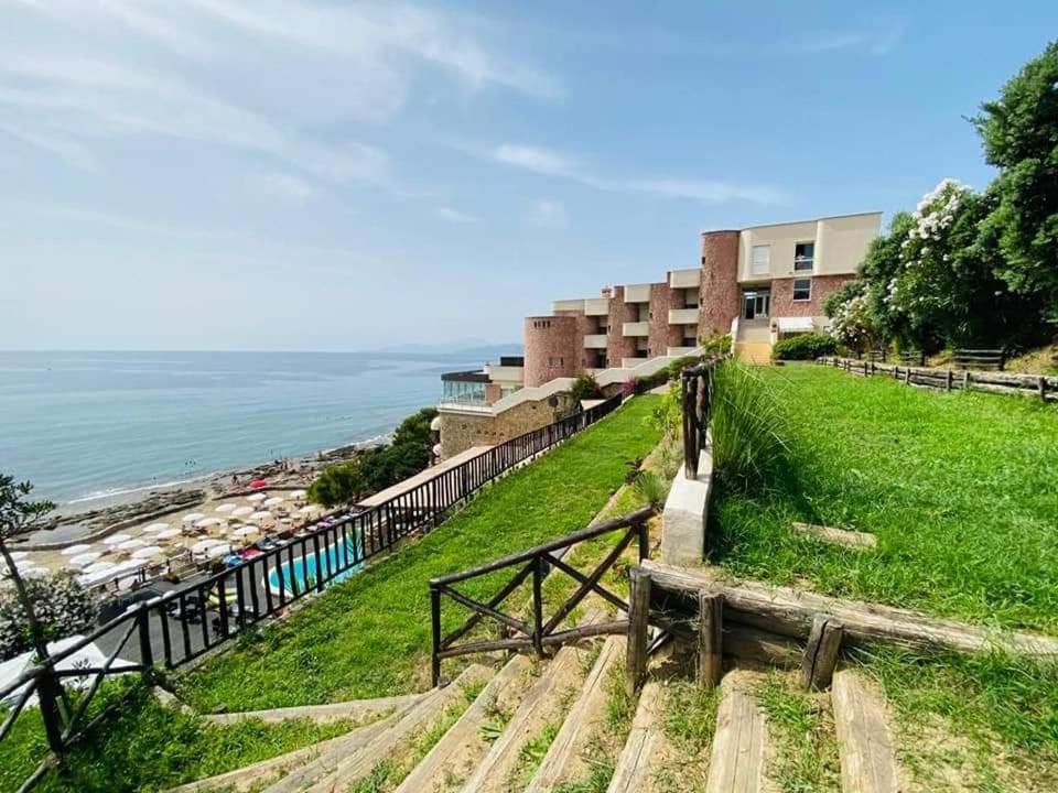 Hotel Il Gabbiano Palinuro Esterno foto