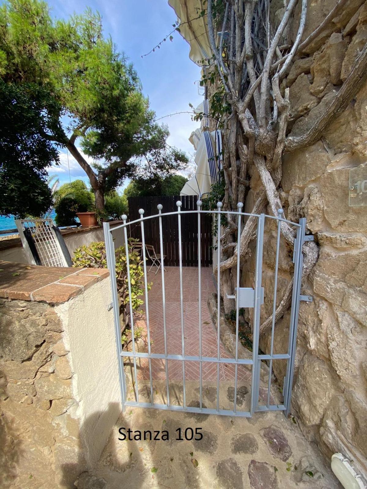 Hotel Il Gabbiano Palinuro Esterno foto