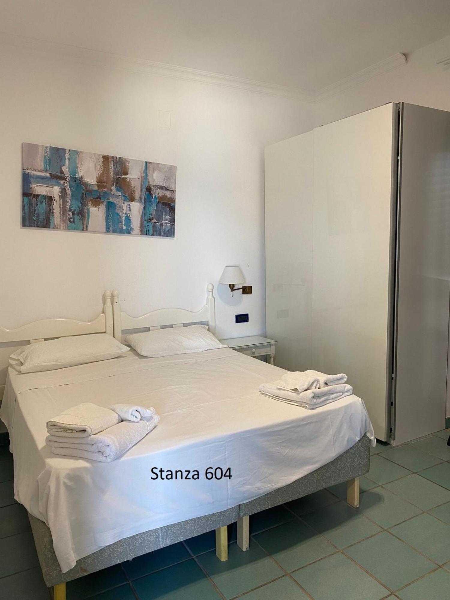 Hotel Il Gabbiano Palinuro Esterno foto