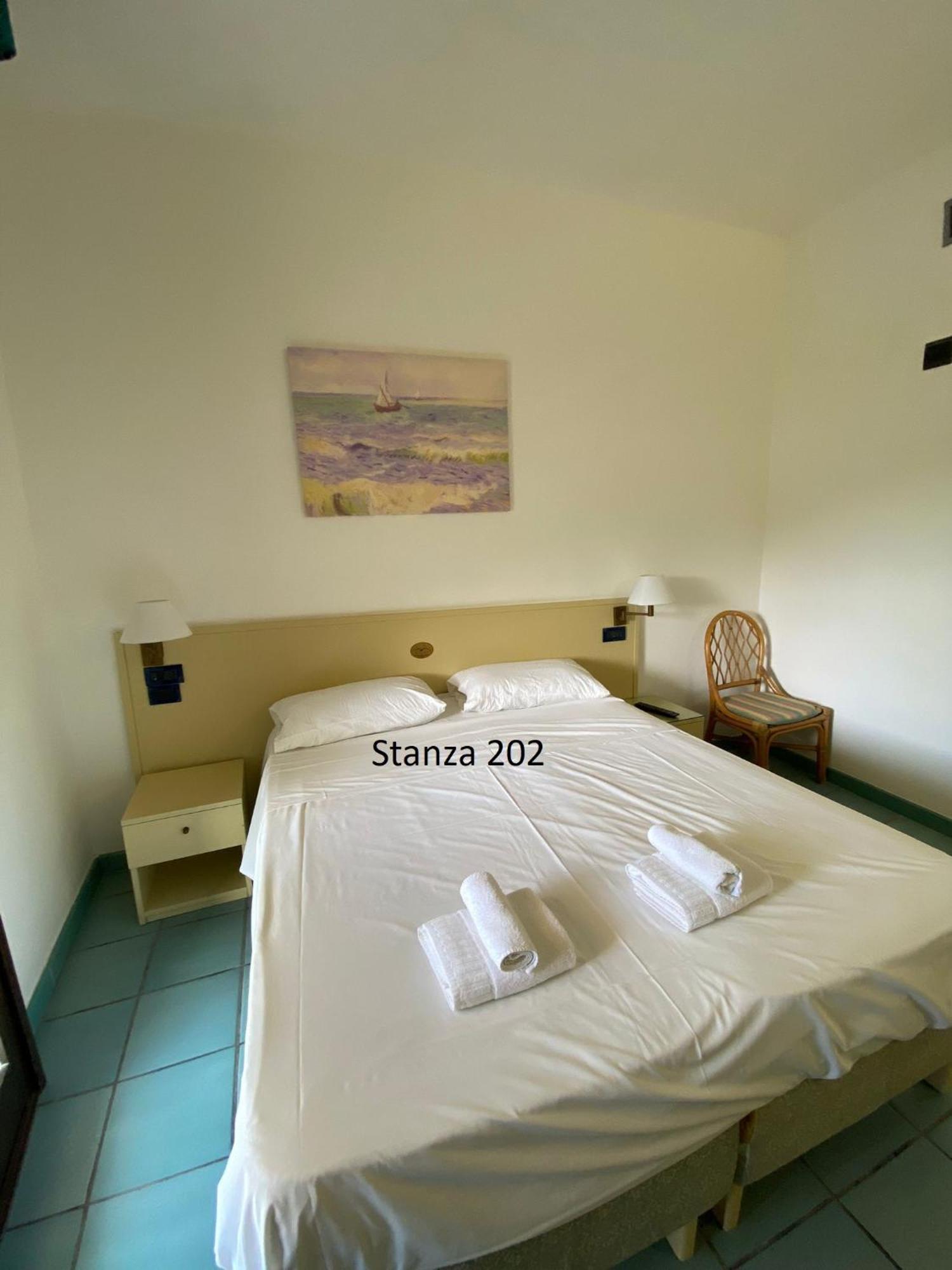 Hotel Il Gabbiano Palinuro Esterno foto