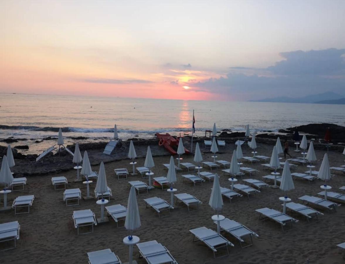 Hotel Il Gabbiano Palinuro Esterno foto